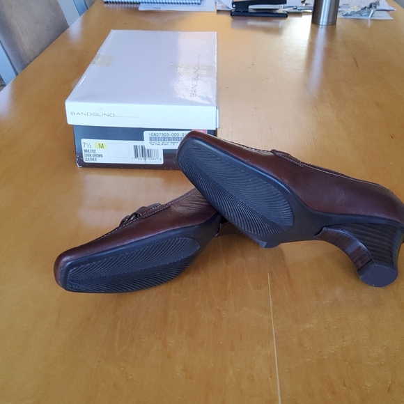 Bandolino dark brown square toe pumps - Picture 6 of 6